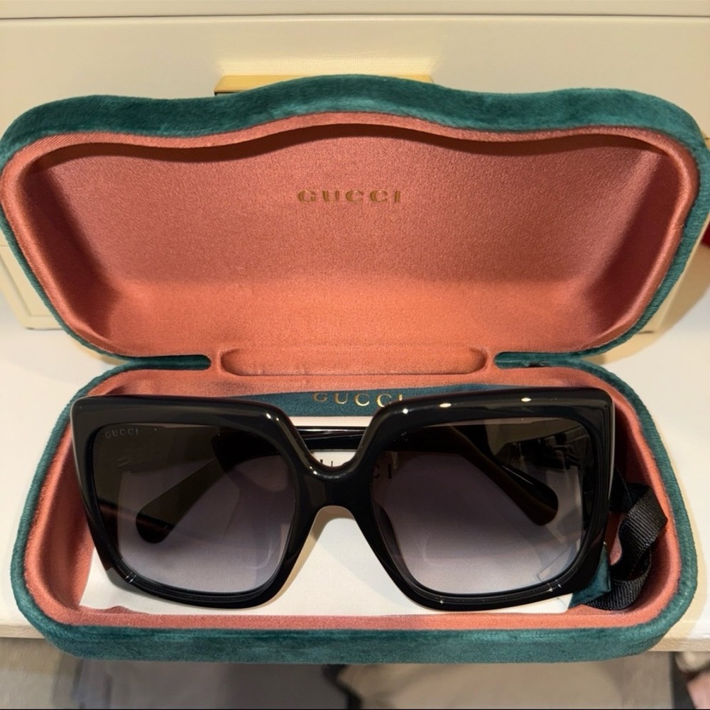 Gucci Gradient Square Sunglasses